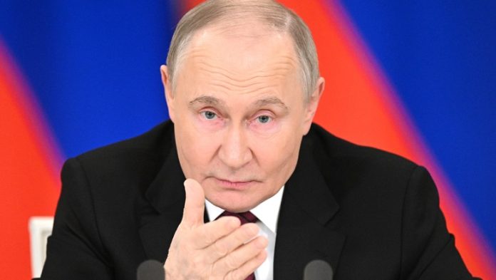 Путин предложил провести прямые переговоры с Украиной в Стамбуле Путин предложил провести прямые переговоры с Украиной в Стамбуле