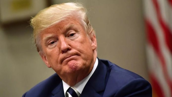 Украина дала России повод разбомбить ее, заявил Трамп Украина дала России повод разбомбить ее, заявил Трамп